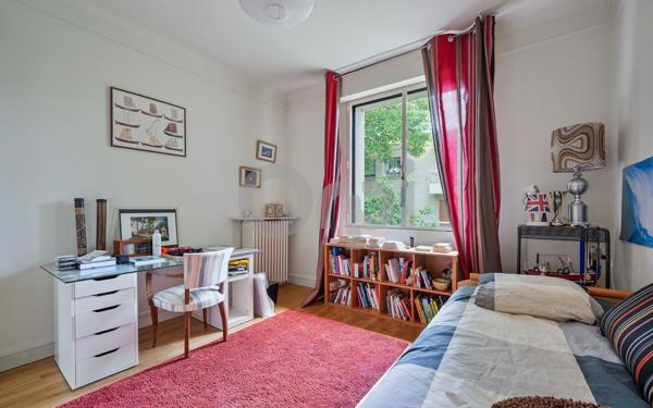 Maison à vendre    7 pièces • 237,57 m2 Sceaux