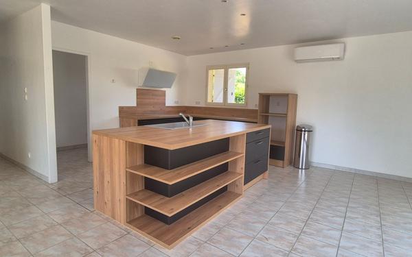 Maison à vendre    4 pièces •  Longages