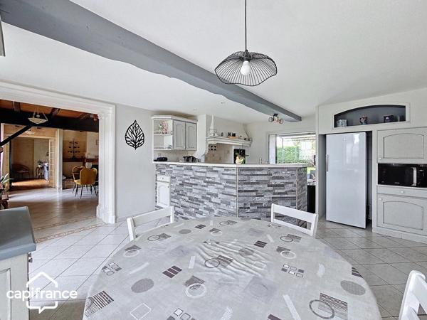 Fermette restaurée avec nombreuses dépendances à 10mns de Thouars