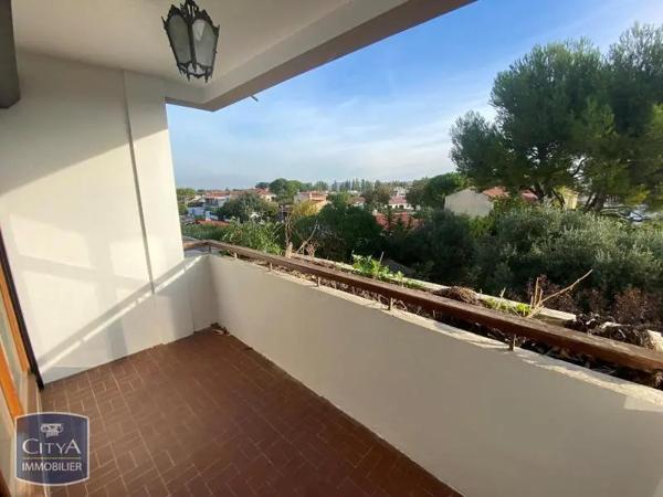 Appartement à louer 3 pièces 72.02m² Marignane (13700)