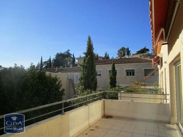 Appartement à louer 3 pièces 81.17m² Nîmes (30000)