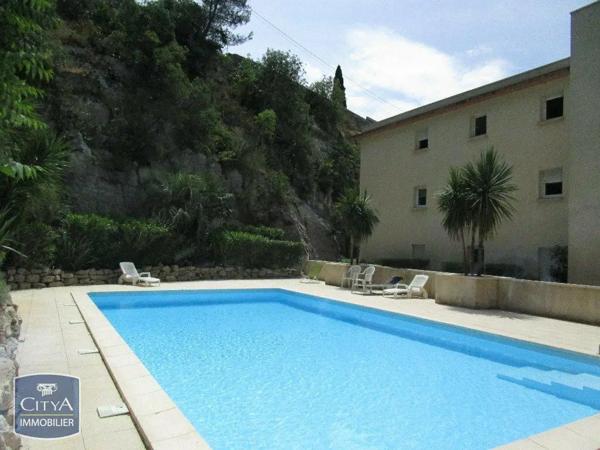 Appartement à louer 3 pièces 81.17m² Nîmes (30000)