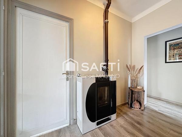 Maison individuelle d'environ 90 m2 avec un atelier