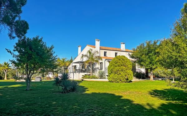 Maison à vendre    6 pièces •  Agde