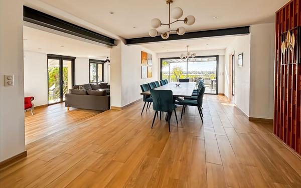 Maison à vendre    6 pièces •  Agde