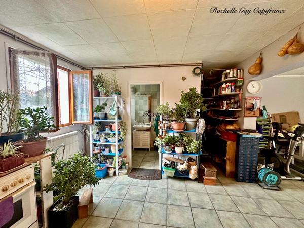 Maison familiale fonctionnelle avec sous sol complet, à vendre 5 pièces CLUSES (74)