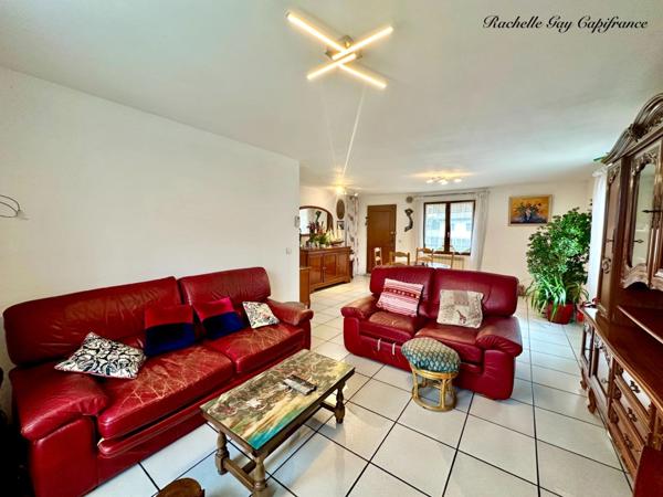 Maison familiale fonctionnelle avec sous sol complet, à vendre 5 pièces CLUSES (74)