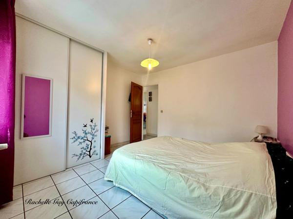 Maison familiale fonctionnelle avec sous sol complet, à vendre 5 pièces CLUSES (74)