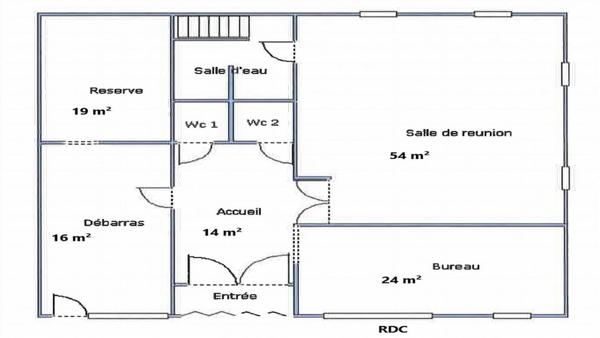 Local d'activités 8 pièce(s) 150 m2, Brionnes (27800), vitrine, centre ville. Prix HAI 129 990
