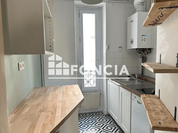 Location Appartement 2 pièces 50.89 m² - 85 RUE MYRHA Paris 75018