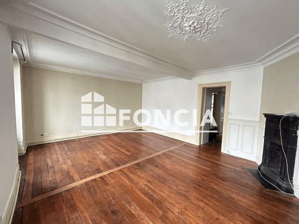 Location Appartement 2 pièces 50.89 m² - 85 RUE MYRHA Paris 75018