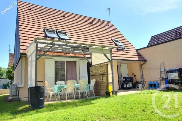 Maison à vendre  4 pièces - 101 m 2   LA FERTE SOUS JOUARRE  - 77