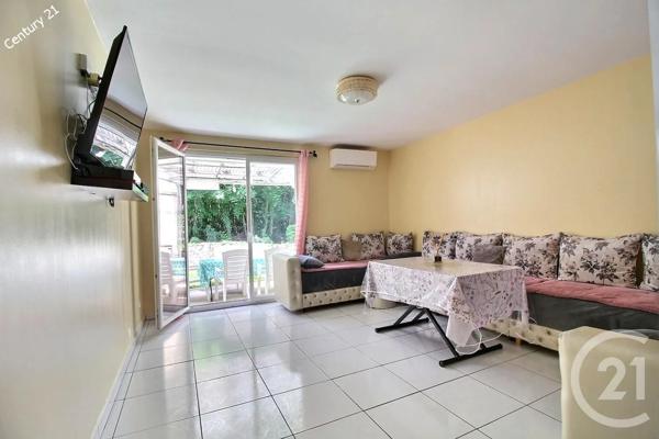 Maison à vendre  4 pièces - 101 m 2   LA FERTE SOUS JOUARRE  - 77