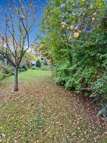 RUEIL-MALMAISON Côteaux - le calme parfait - eau jardin -