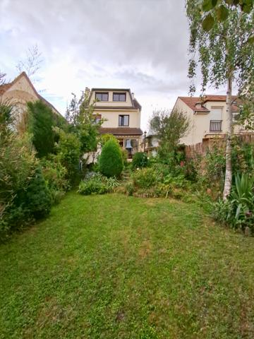 RUEIL-MALMAISON Côteaux - le calme parfait - eau jardin -