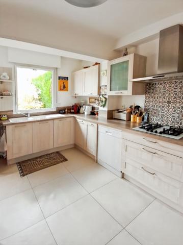 RUEIL-MALMAISON Côteaux - le calme parfait - eau jardin -