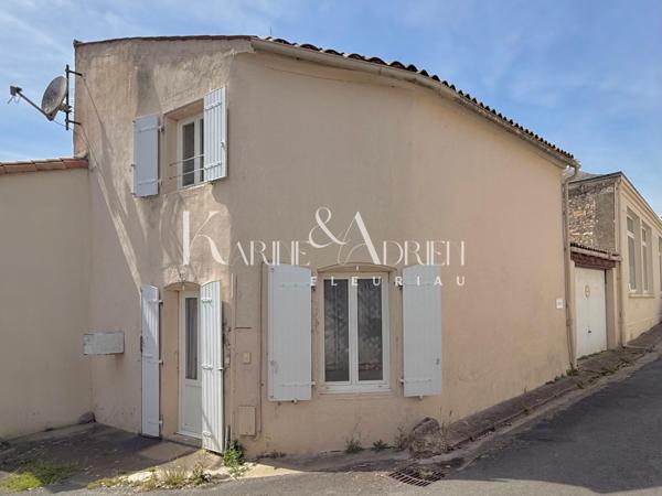 MAISON EN PIERRE 2 CHAMBRES, COUR ET GARAGE