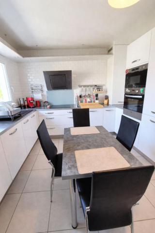 T3 lumineux -77 m²  - Garage + cave + parking - Quartier  Parc du Plessis - Très calme