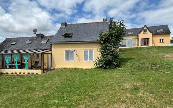 Maison à vendre    7 pièces • 230 m2 Carnoët