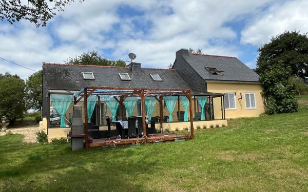 Maison à vendre    7 pièces • 230 m2 Carnoët