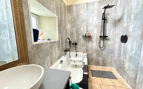 Maison à vendre    7 pièces • 230 m2 Carnoët