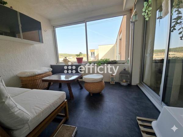 Appartement
         3 pièces
        - 87 m² 320 000 € *