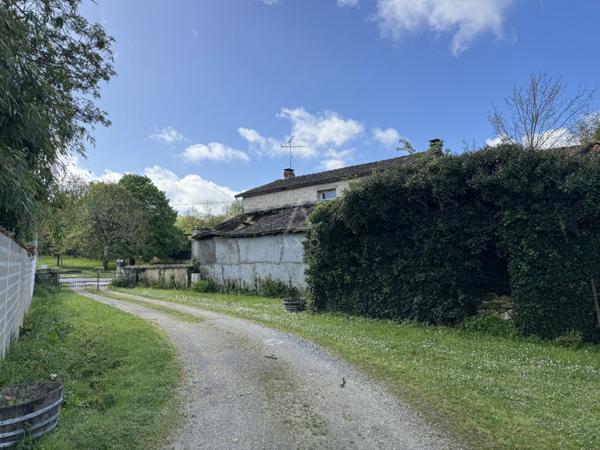 Champniers, Propriété avec beau potentiel