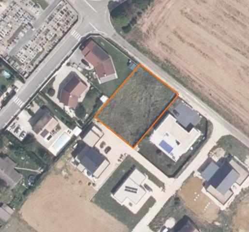 Terrain à bâtir de 1037 m²