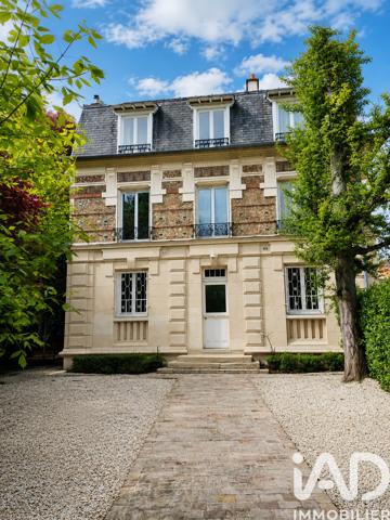 Maison à vendre 11 pièces 262 m² Fontenay-aux-Roses
