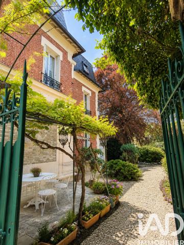 Maison à vendre 11 pièces 262 m² Fontenay-aux-Roses