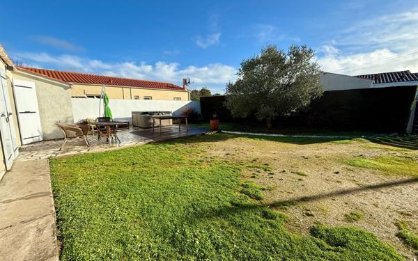 Maison à vendre    3 pièces •  Le Château-d'Oléron