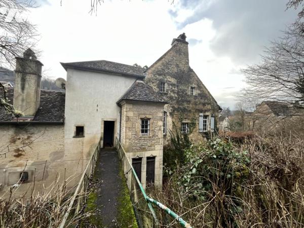 ORNANS (25)  : Appartements + terrains 