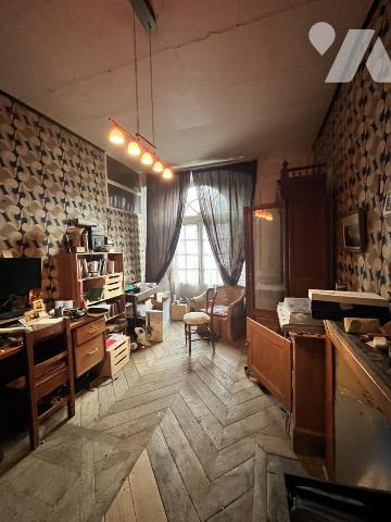 ORNANS (25)  : Appartements + terrains 