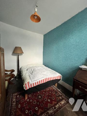 ORNANS (25)  : Appartements + terrains 