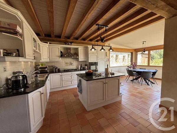 Maison à vendre  8 pièces - 238,47 m 2   TORCHAMP  - 61