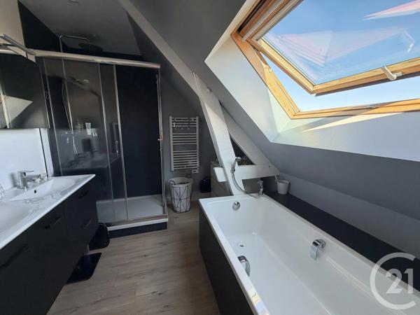 Maison à vendre  13 pièces - 227 m 2   BUCHY  - 76