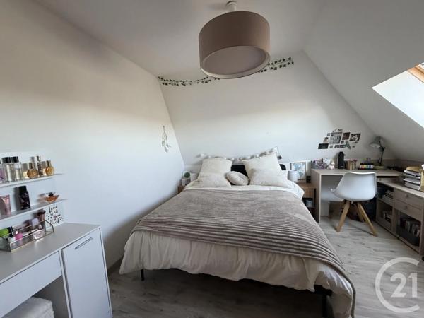 Maison à vendre  13 pièces - 227 m 2   BUCHY  - 76