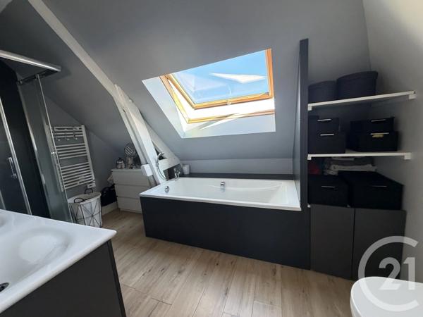 Maison à vendre  13 pièces - 227 m 2   BUCHY  - 76