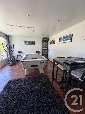 Maison à vendre  13 pièces - 227 m 2   BUCHY  - 76