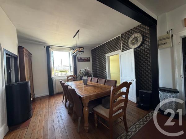 Maison à vendre  13 pièces - 227 m 2   BUCHY  - 76