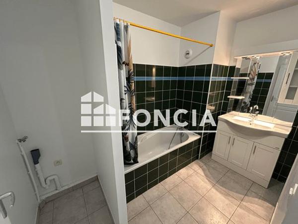 Location Appartement 2 pièces 44.2 m² - 68 RUE PIERRE CORNEILLE Valence 26000