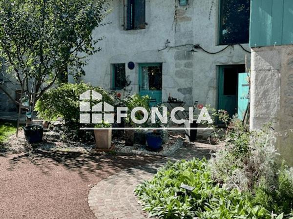 Location Maison 5 pièces 212.8 m² - Thoiry 01710