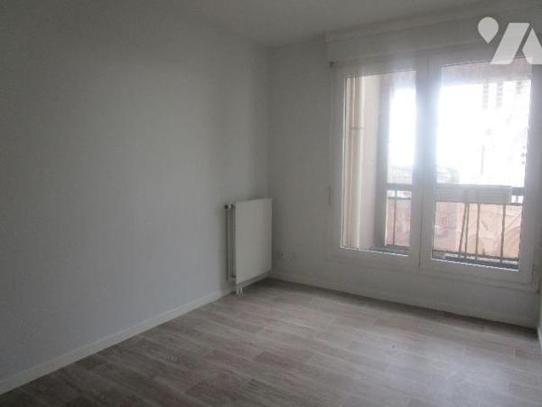 A VENDRE A CHATEAUROUX (Indre) Hyper centre quartier voltaire appartement 5eme étage ascenseur ...