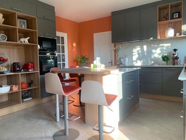 A VENDRE - Belle demeure familiale de caractère (environ 200 m2 habitables)