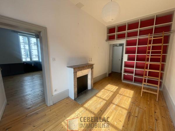Trés bel appartement hyper centre en duplex