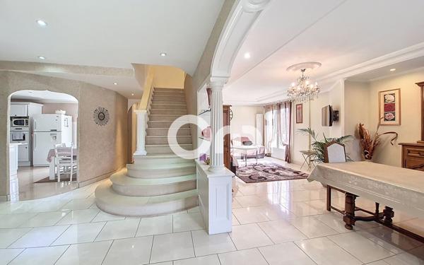 Maison à vendre    7 pièces •  Soissons