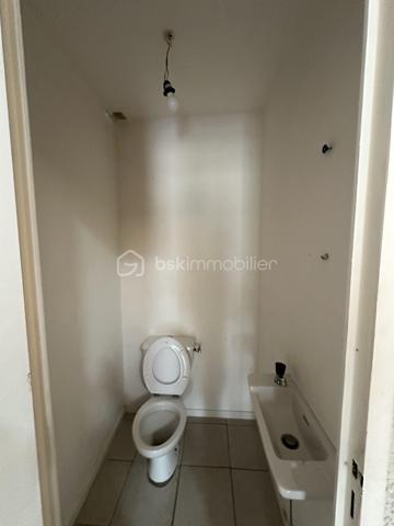 Local commercial de 67 m²