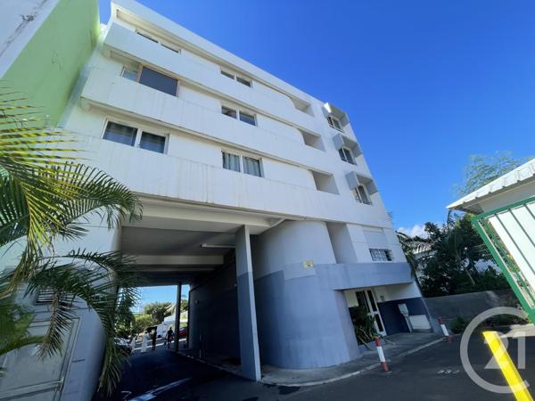 Appartement F1 à vendre  1 pièce - 19,30 m2 ST DENIS - 974