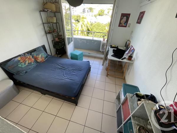Appartement F1 à vendre  1 pièce - 19,30 m2 ST DENIS - 974