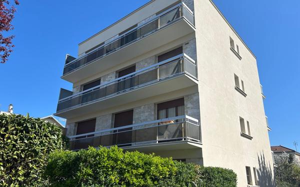 Appartement à vendre    4 pièces • 74,23 m2 Joinville-le-Pont